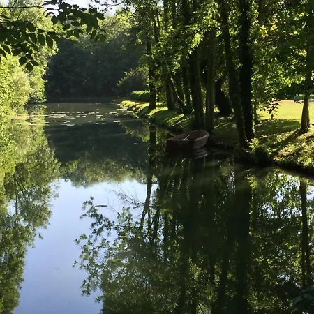 Colombier Du Chateau *