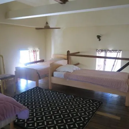 Colombier Du Chateau *