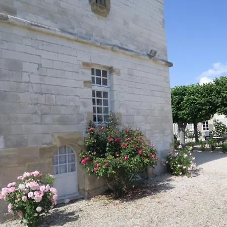 Colombier Du Chateau *